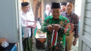 ust erfan saat lakukan peresmian balai kesehatan
